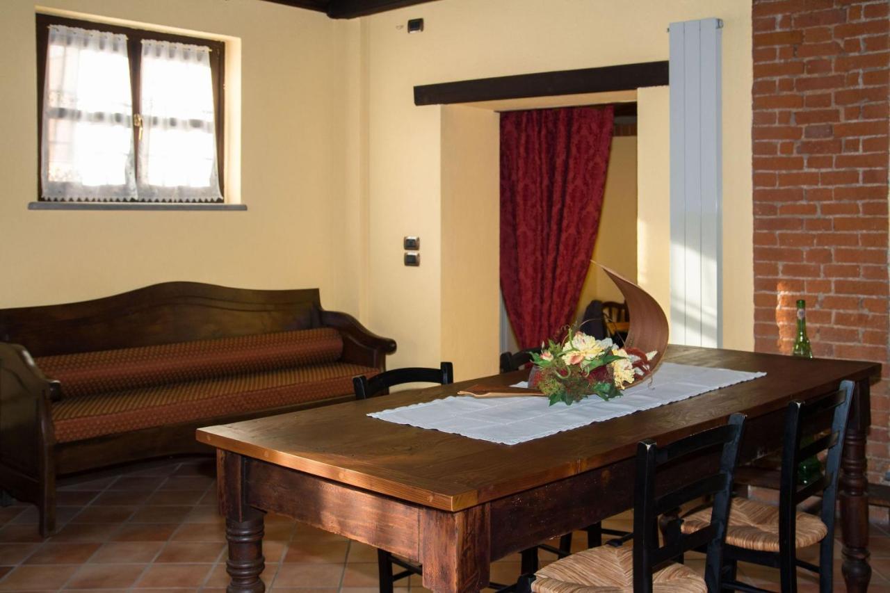 مبيت وإفطار Airasca Casa Del Grande Vecchio المظهر الخارجي الصورة