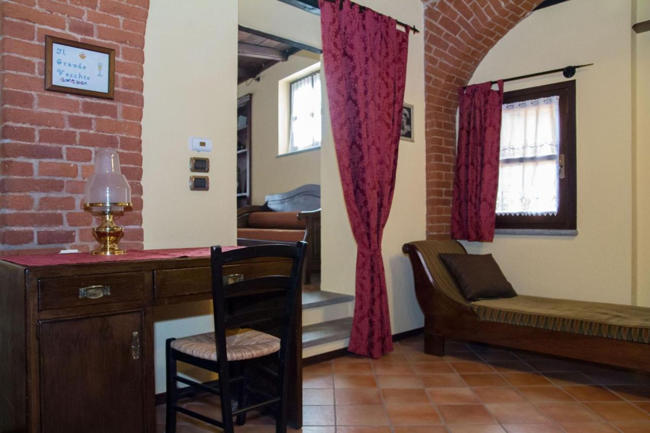 مبيت وإفطار Airasca Casa Del Grande Vecchio المظهر الخارجي الصورة